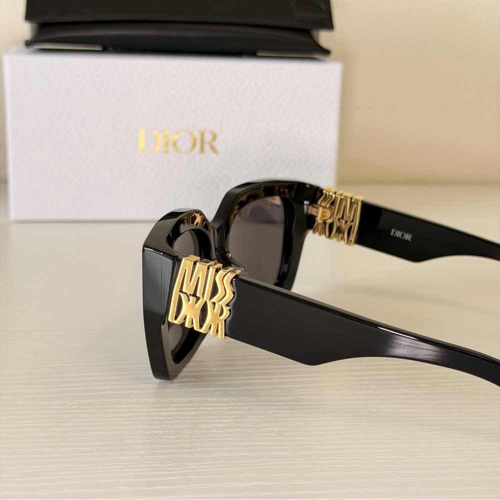New! Dior Black and Gold Women's Sunglasses, MissDior S2F 10A0, Authentic - Picture 3 of 9